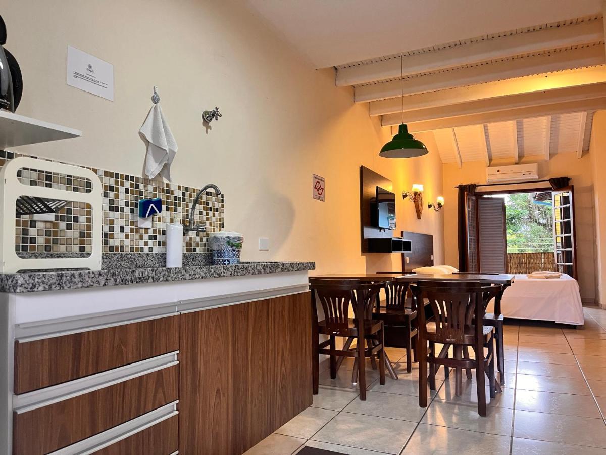 Delphin Apartamento 8 Ilhabela Bagian luar foto